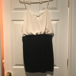 *Never Worn* GUESS Cocktail Dress